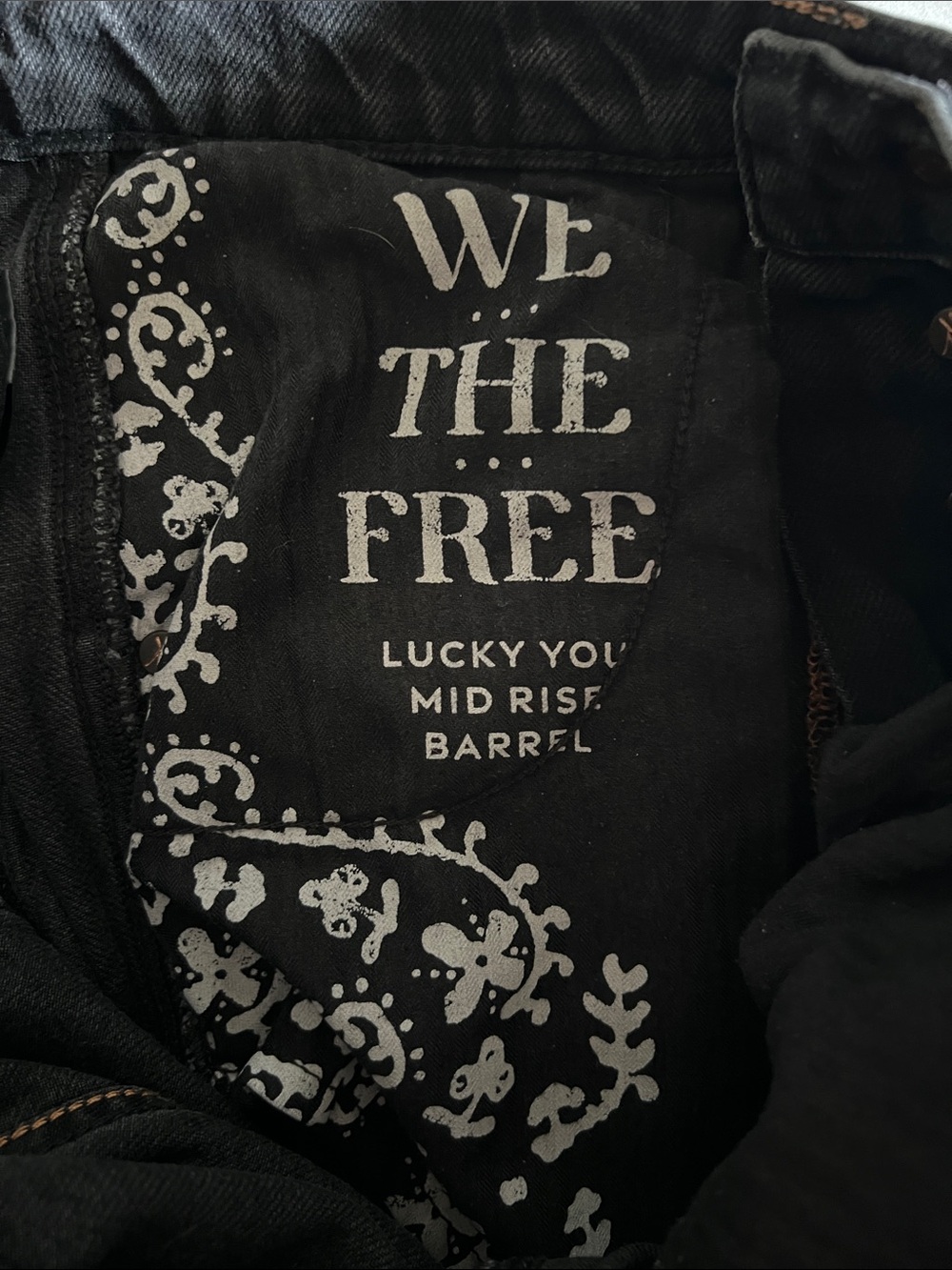 We The Free People Lucky You Mid Rise Barrel Jeans wash black button sound 29 - Picture 5 of 13